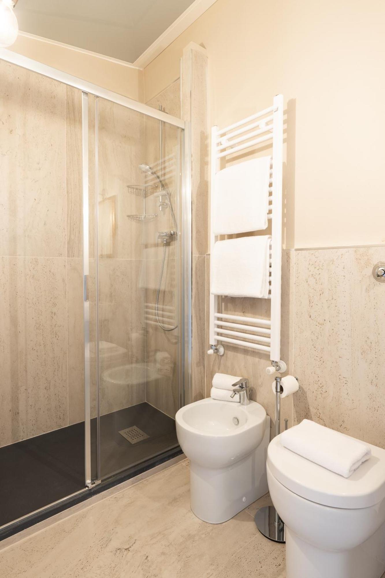 Double Room with Private External Bathroom